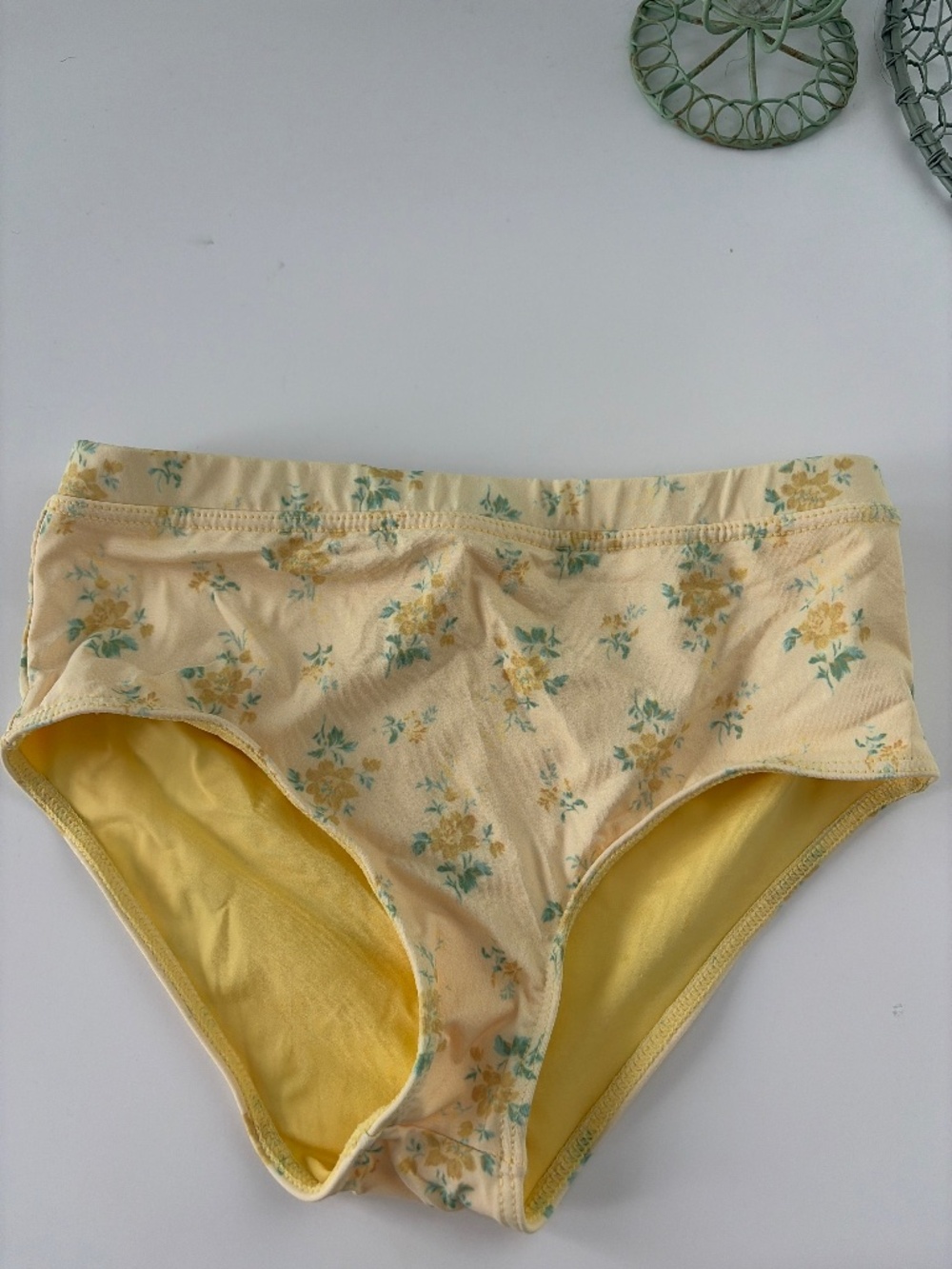 Frankie’s Bikinis kids swim bottom SIZE 6T